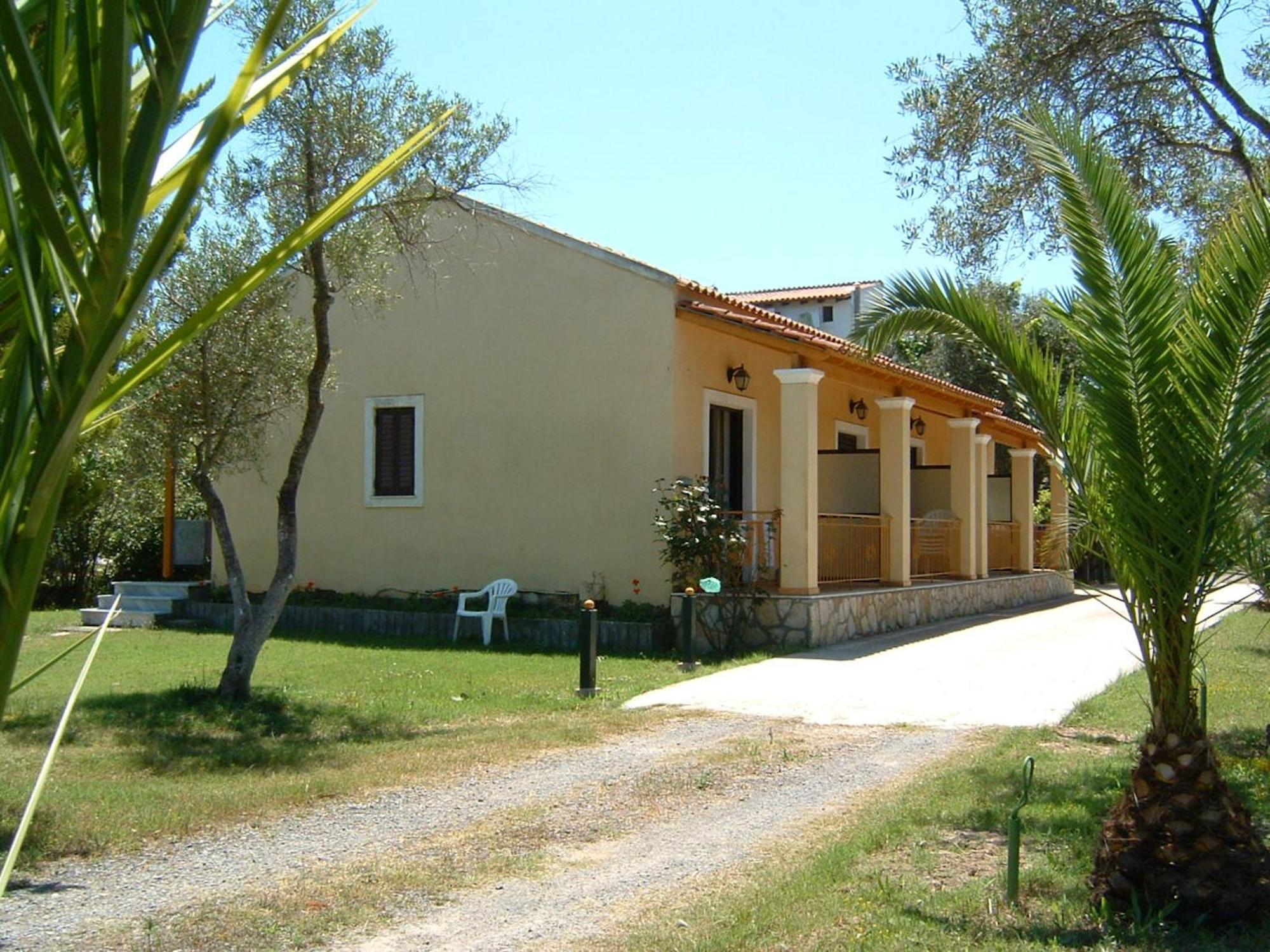 Apartament Irini And Kávos